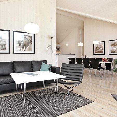 8 Person Holiday Home In Gro Enbrode Großenbrode Dış mekan fotoğraf