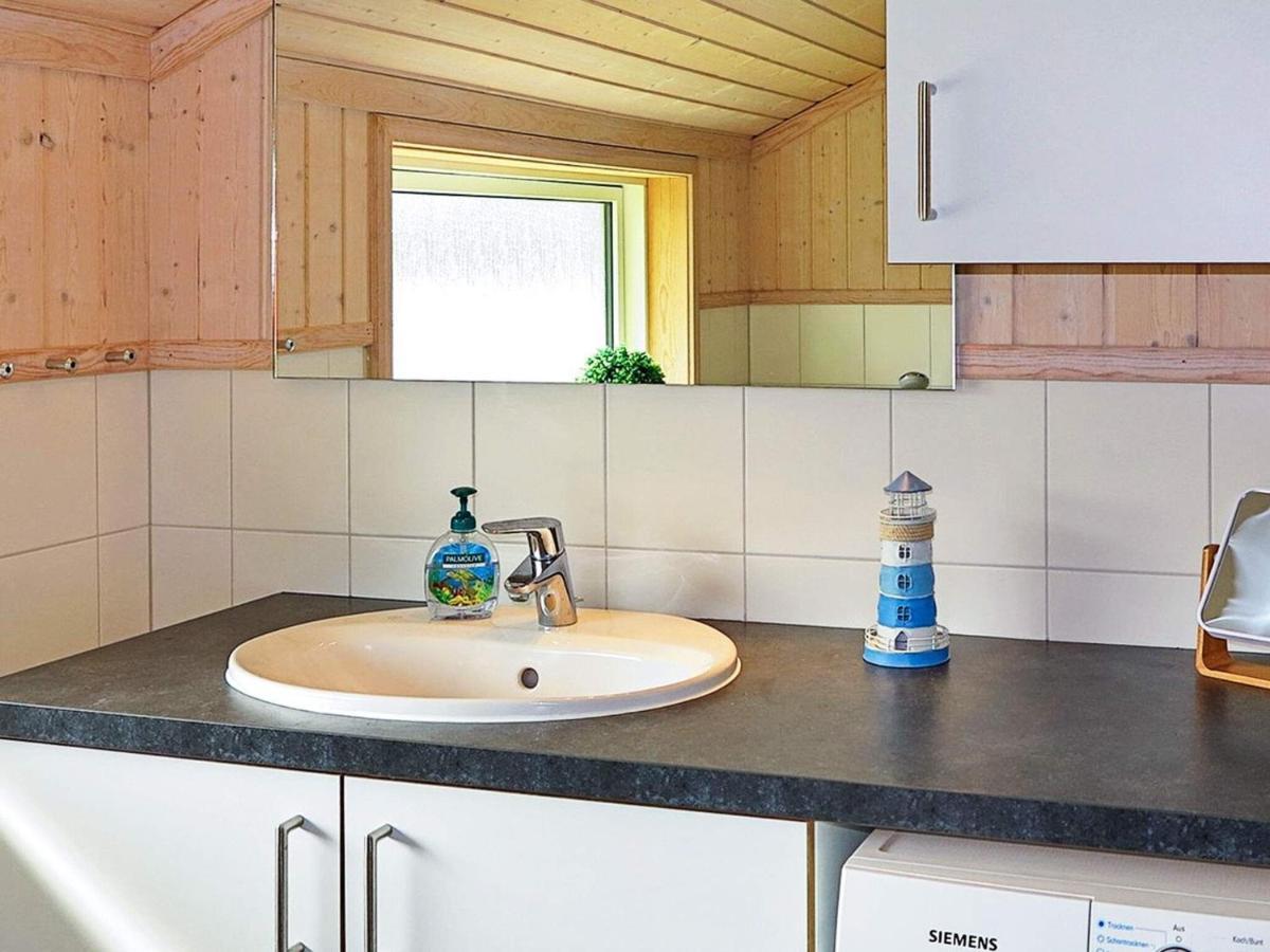 8 Person Holiday Home In Gro Enbrode Großenbrode Dış mekan fotoğraf